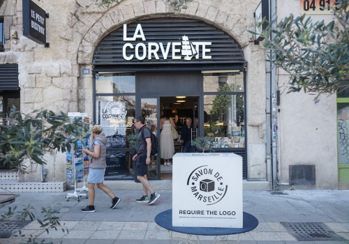 Magasin savon de Marseille - La Corvette Vieux Port